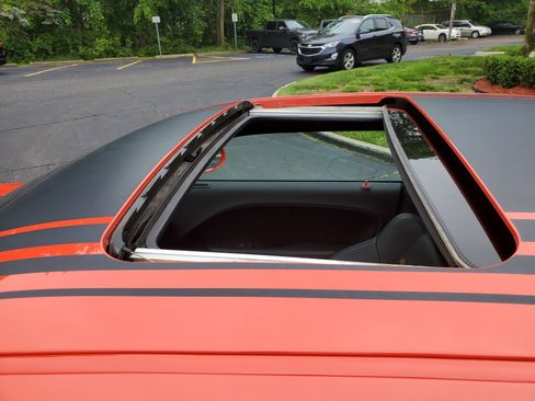 Used 2016 Dodge Challenger R/T Scat Pack image 10