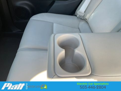Used 2023 Nissan Ariya AWD image 35