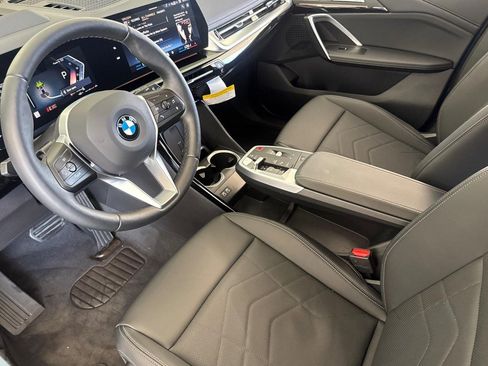 Used 2025 BMW X1 xDrive28i w/ Premium Package AWD/4WD image 4