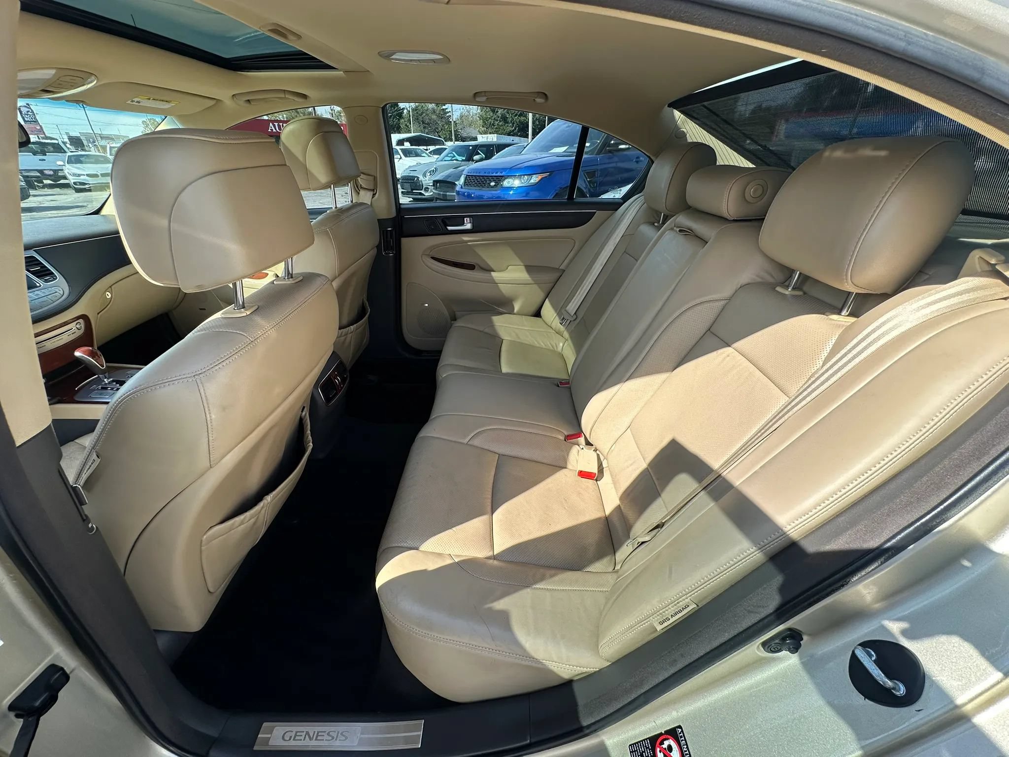 Used 2012 Hyundai Genesis 3.8 w/ Premium Pkg RWD image 17