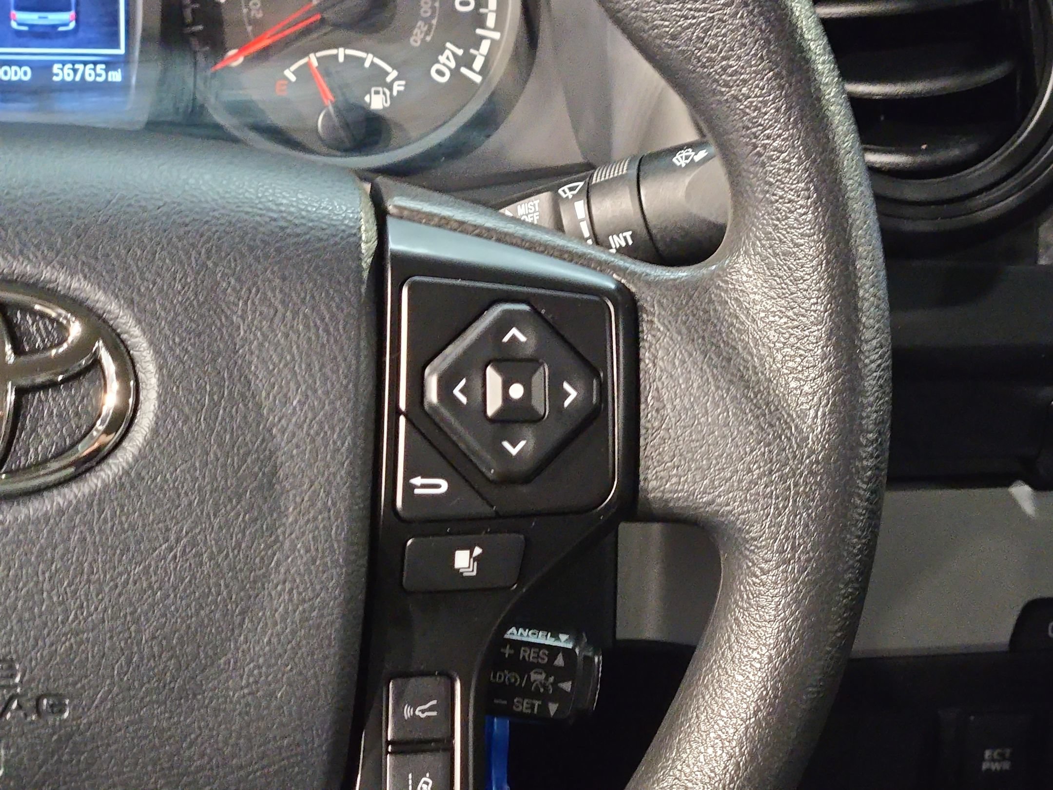 Used 2023 Toyota Tacoma SR RWD image 27