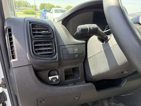 Used 2023 RAM ProMaster 2500 FWD image 31