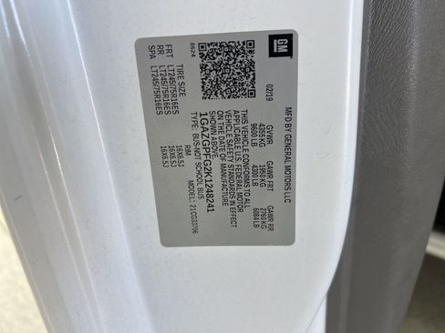 Used 2019 Chevrolet Express 3500 LT w/ LT Preferred Equipment Group image 25