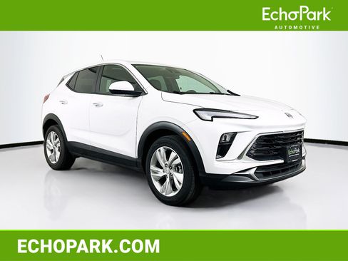 Used 2025 Buick Encore GX Preferred FWD image 1
