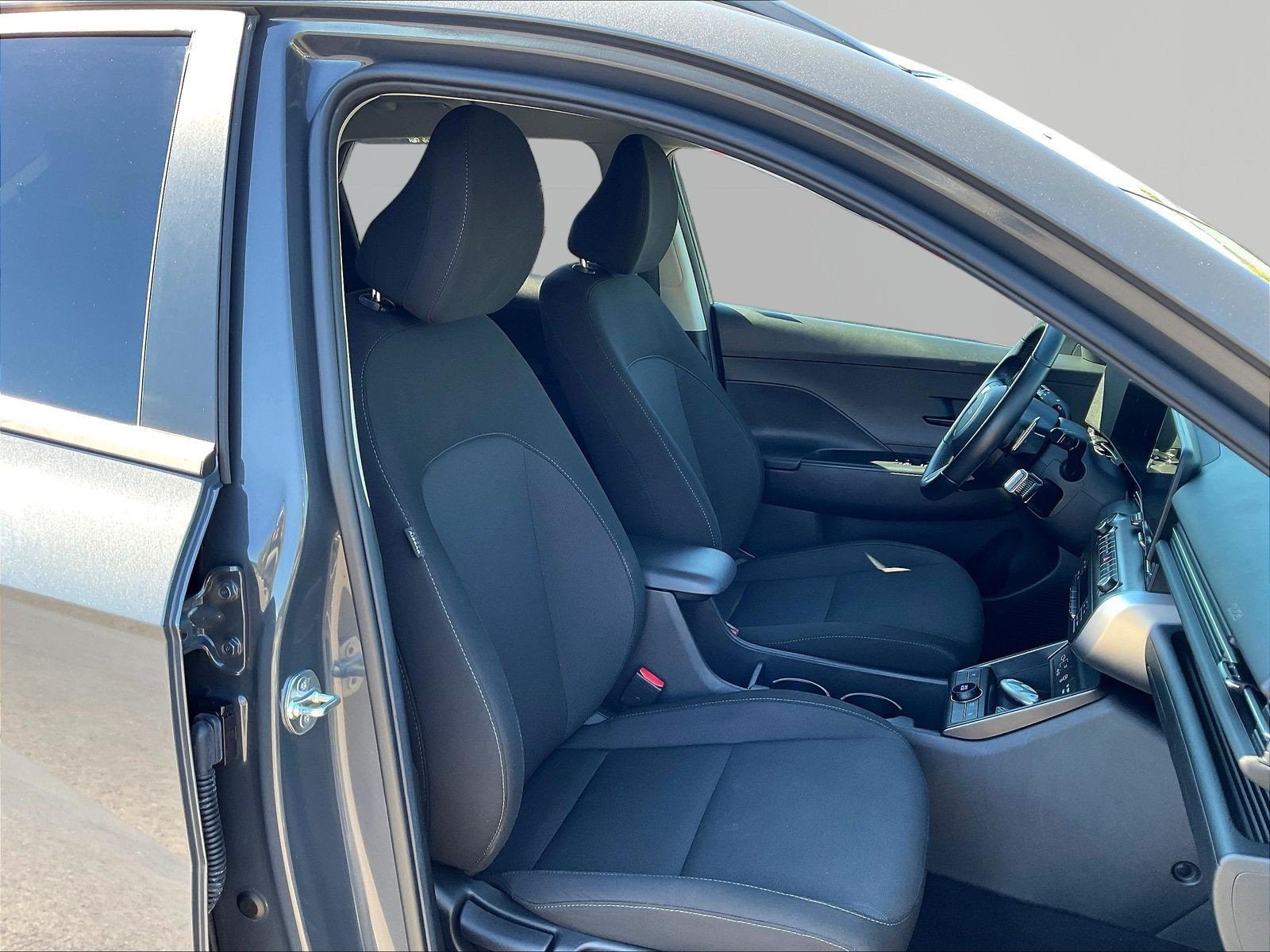 Used 2024 Hyundai Kona SEL FWD image 27