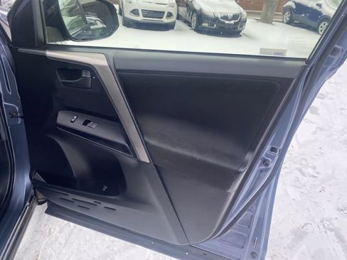 Used 2013 Toyota RAV4 XLE image 23