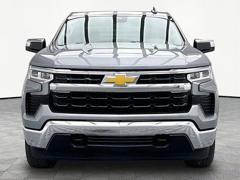 Used 2024 Chevrolet Silverado 1500 LT AWD/4WD image 3
