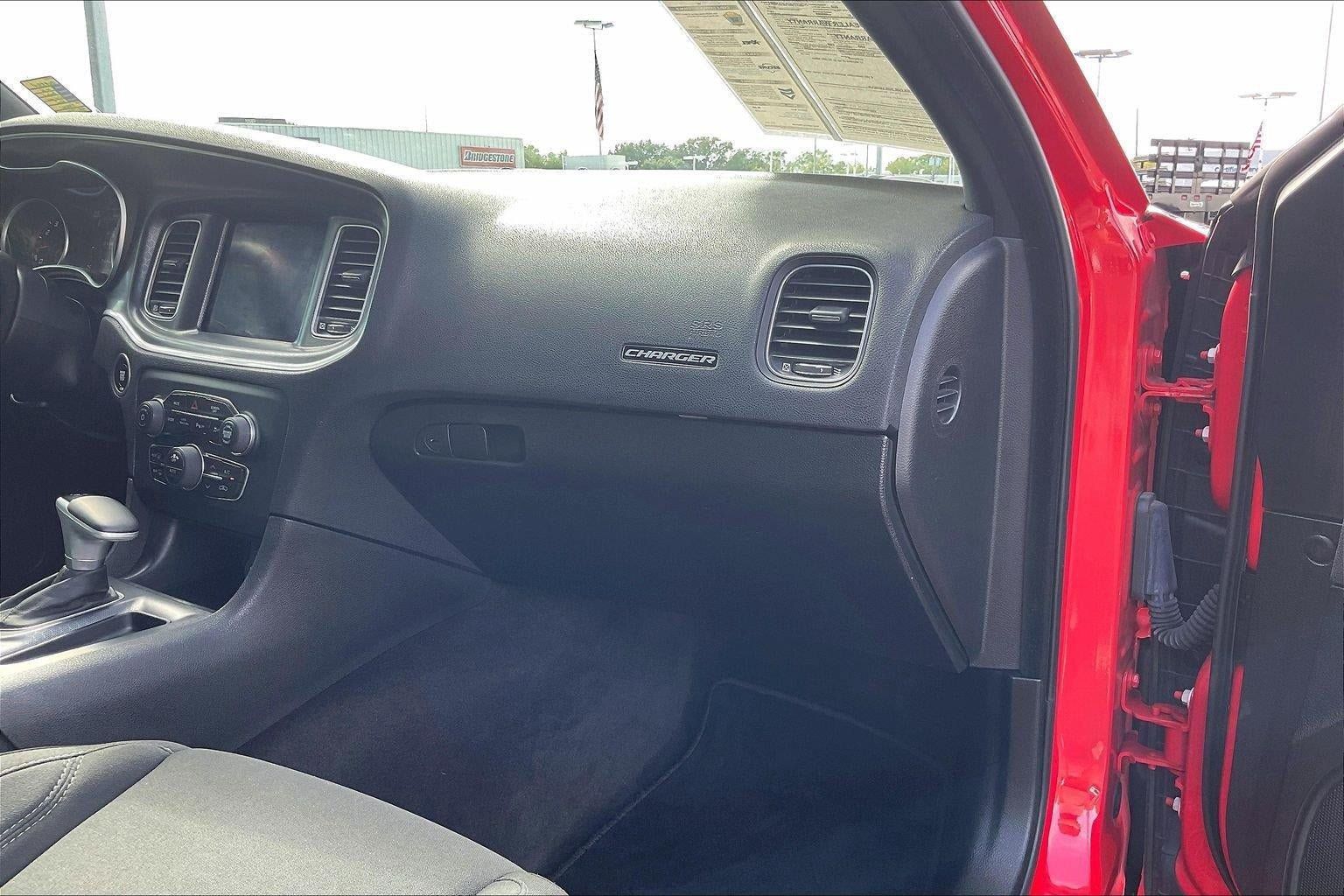 Used 2018 Dodge Charger GT AWD/4WD image 17
