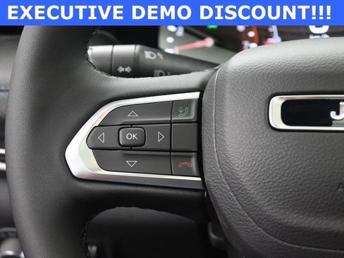 New 2025 Jeep Compass Latitude w/ Sun & Sound Group image 23