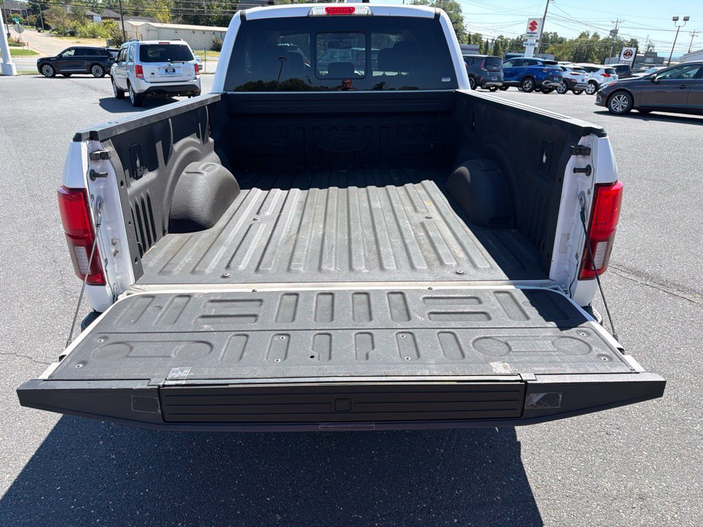 Used 2019 Ford F150 Lariat w/ Equipment Group 502A Luxury AWD/4WD image 17