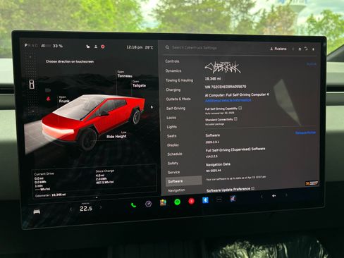 Used 2024 Tesla Cybertruck AWD Crew Cab image 30