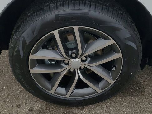 New 2026 Land Rover Range Rover Evoque S image 5