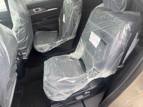 New 2026 Ford Explorer ST-Line AWD/4WD image 34