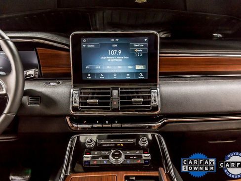 Used 2021 Lincoln Navigator Reserve w/ Luxury Package image 18