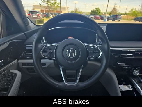 Used 2023 Acura MDX SH-AWD w/ Technology Package image 15