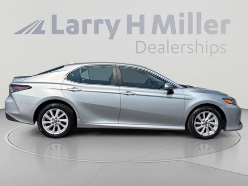 Used 2023 Toyota Camry LE AWD/4WD image 6