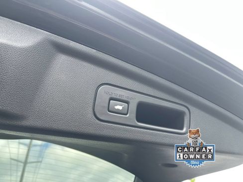 Used 2025 Acura MDX SH-AWD w/ Technology Package image 18