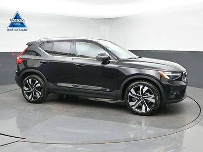 Used 2023 Volvo XC40 B4 Ultimate w/ Protection Package Premier