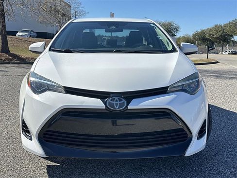 Used 2018 Toyota Corolla LE image 27