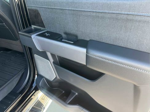 Used 2022 Ford F150 Lariat w/ Equipment Group 502A High image 25