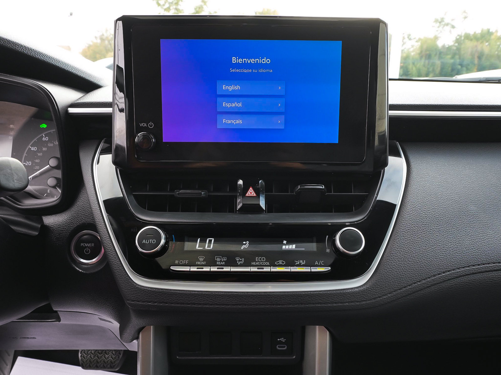 Used 2023 Toyota Corolla Cross AWD Hybrid w/ Moonroof Package image 26