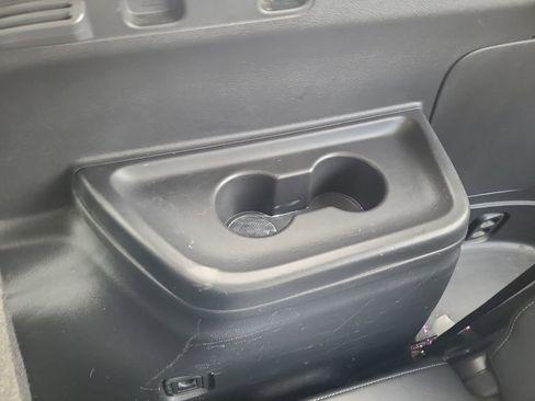 Used 2019 Mitsubishi Outlander SEL AWD/4WD image 30