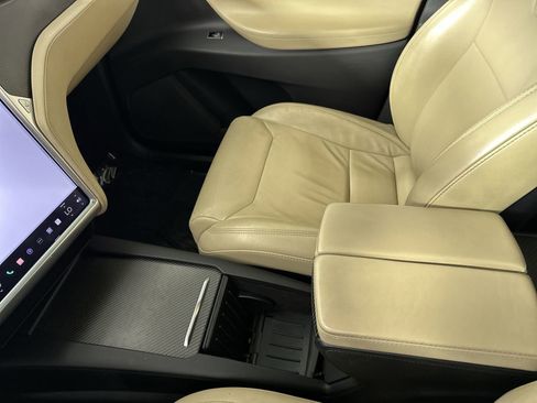 Used 2017 Tesla Model X 75D image 23