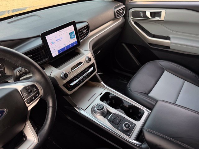 Certified 2023 Ford Explorer XLT w/ Equipment Group 202A AWD/4WD image 17