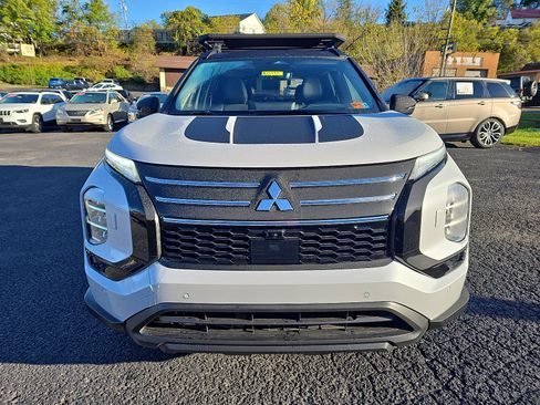 New 2025 Mitsubishi Outlander Trail Edition image 10