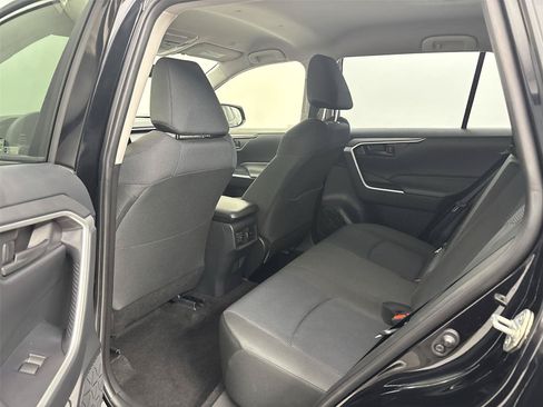 Used 2025 Toyota RAV4 LE AWD/4WD image 29