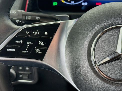 Used 2024 Mercedes-Benz GLB 250 image 13