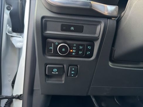 Used 2025 Ford F150 Platinum w/ Equipment Group 702A High image 19