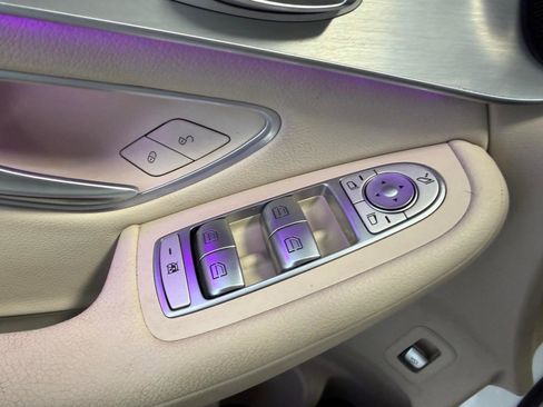 Used 2020 Mercedes-Benz GLC 300 4MATIC Coupe image 13