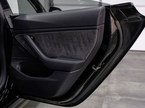 Used 2018 Tesla Model 3 Long Range image 50