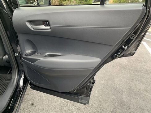 Used 2026 Toyota Corolla Cross XLE image 11