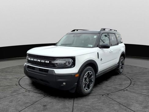 New 2025 Ford Bronco Sport Outer Banks image 1