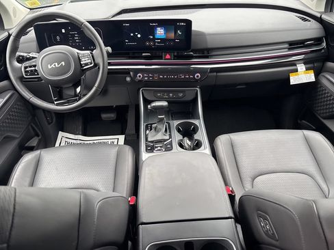 Used 2025 Kia Carnival SX Prestige FWD image 23