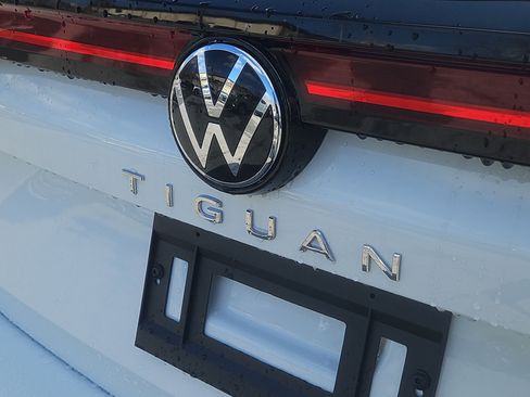 New 2026 Volkswagen Tiguan S image 4