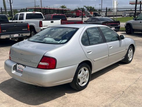 Used 2001 Nissan Altima GXE image 6