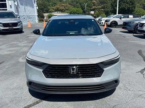 Used 2025 Honda Accord Sport image 2