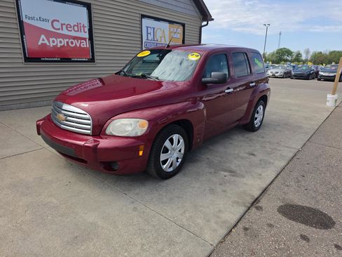 Used 2007 Chevrolet HHR LS FWD image 2