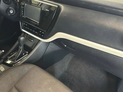 Used 2018 Toyota Corolla iM FWD image 9