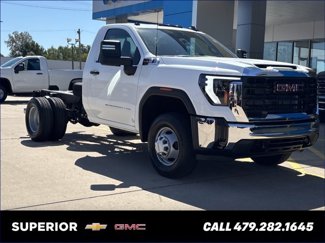 New 2026 GMC Sierra 3500 Pro w/ Convenience Package AWD/4WD image 1