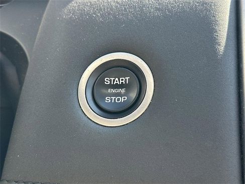 Used 2023 Land Rover Discovery Sport S image 16