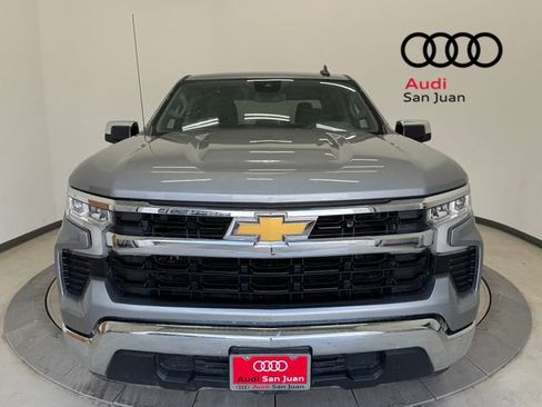 Used 2025 Chevrolet Silverado 1500 LT image 2