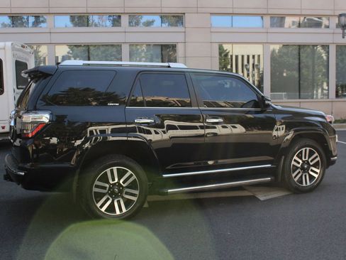 Used 2018 Toyota 4Runner Limited image 6