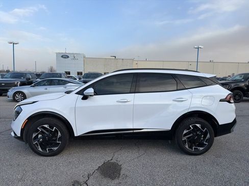 Used 2024 Kia Sportage SX image 7