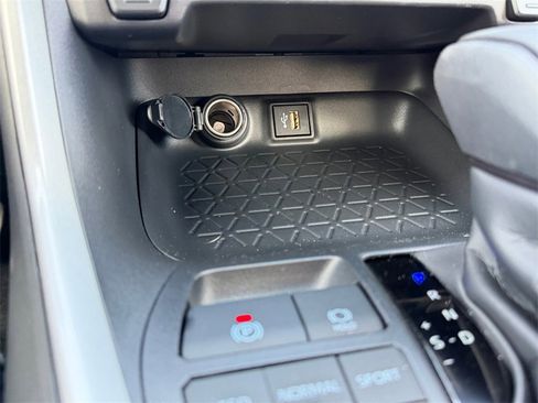 Certified 2025 Toyota RAV4 XLE image 27