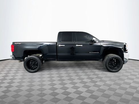 Used 2017 Chevrolet Silverado 1500 LT w/ All Star Edition image 4
