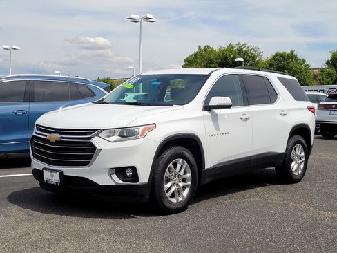 Used 2021 Chevrolet Traverse LT FWD image 9